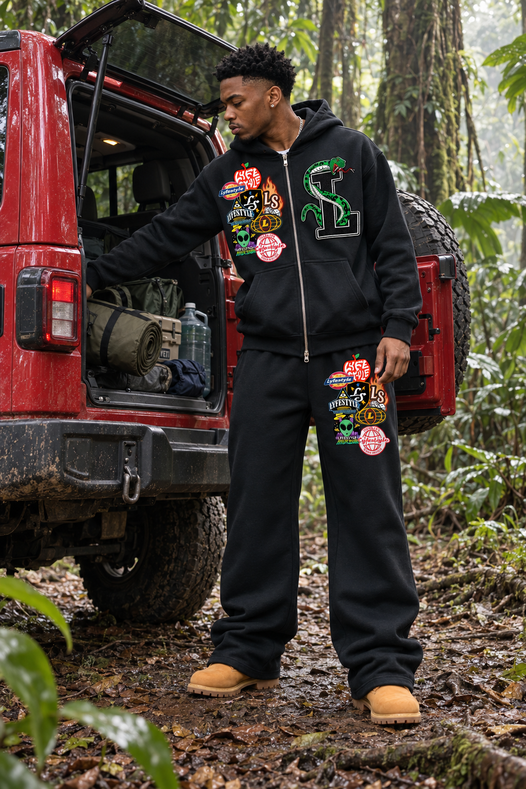 Black "La Serpiente" Sweatsuit